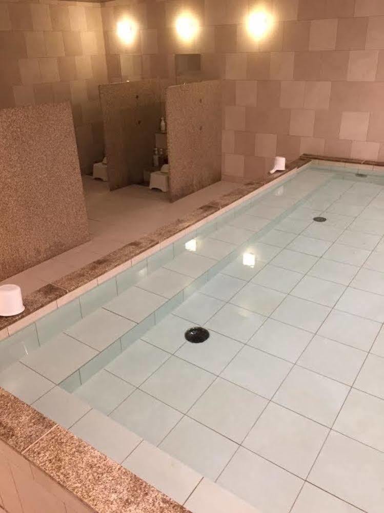 Hotel cápsula First Shinbashi Atagoyama *